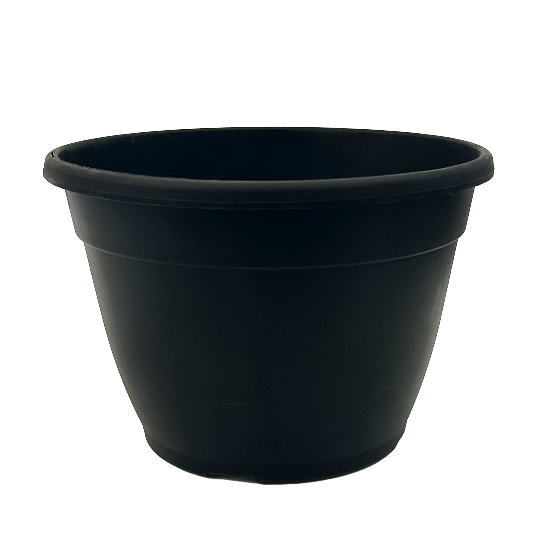 Basic black pot with lip