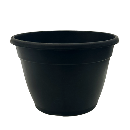 Basic black pot with lip